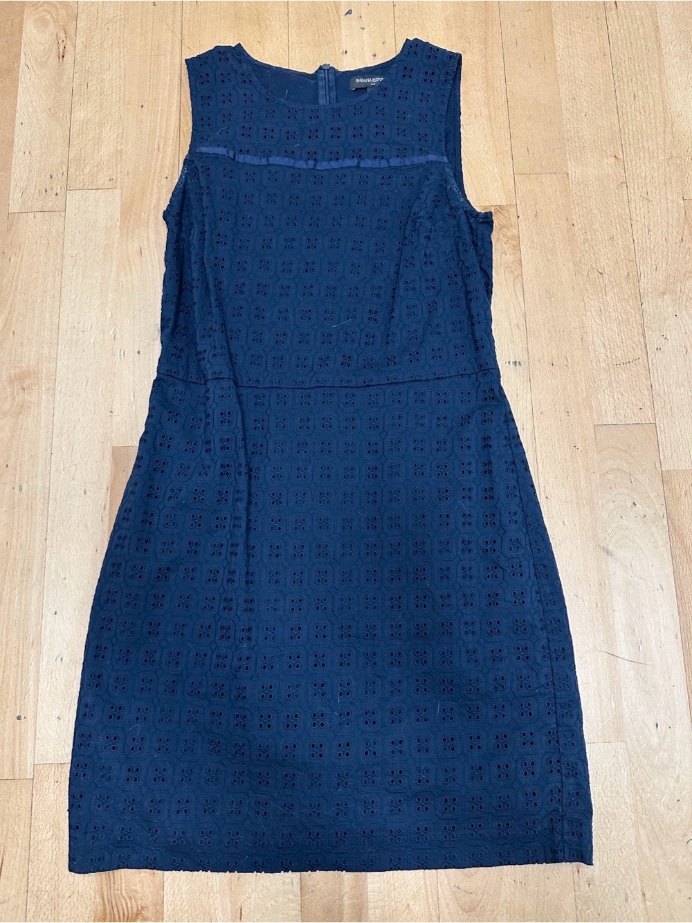 Banana Republic Navy Eyelet Sleeveless Shift Dress